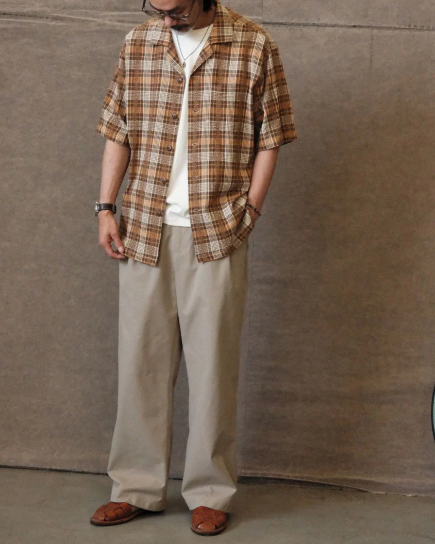 Plaided Guayabera Shirt - Image 9